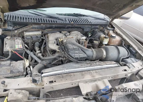 2004 Lincoln Navigator z USA, uszkodzony, nr VIN 5LMFU27R24LJ24394